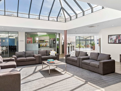 Ibis Styles Eagle Hawk Canberra Resort - Accommodation NT 0