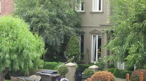 Gallery Apartments - Accommodation NT 1