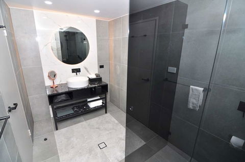 Deco Hotel - Accommodation NT 2