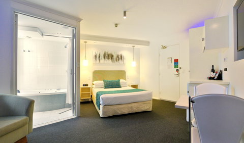 Atlantic Tower Motor Inn - Accommodation NT 2