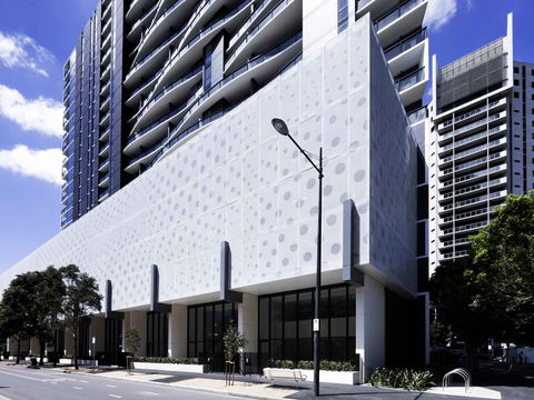 The Sebel Residences Melbourne Docklands - NT Tourism 1