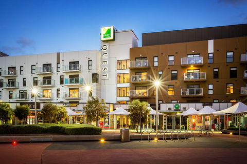Quest Docklands - NT Tourism 0