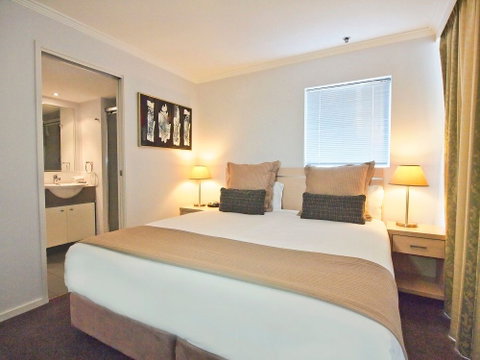 Oaks Lexicon Apartment Hotel - Accommodation NT 2