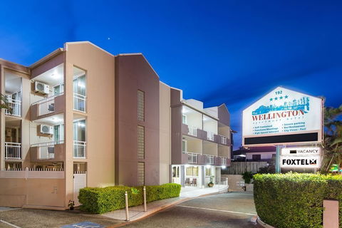 Wellington Apartment Hotel - NT Tourism 0