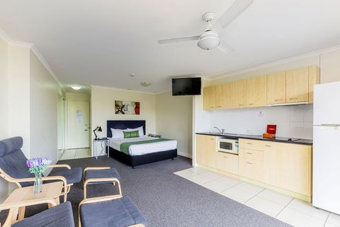 Wellington Apartment Hotel - NT Tourism 1