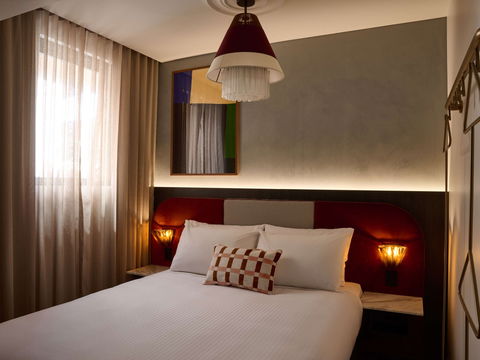 Hotel Morris Sydney - NT Tourism 0
