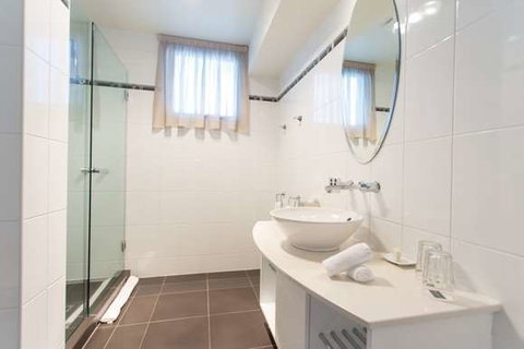 Peppers Seaport Hotel - Accommodation NT 2