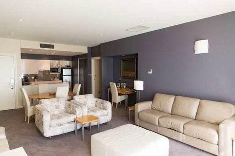 Peppers Seaport Hotel - Accommodation NT 10