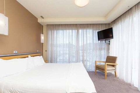Peppers Seaport Hotel - Accommodation NT 11