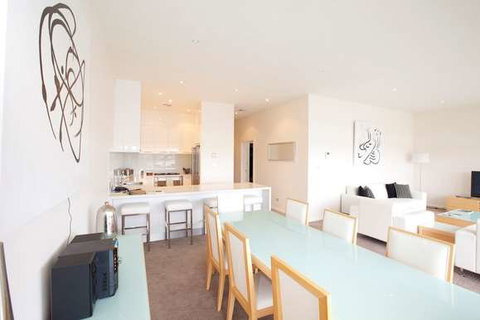 York Cove - Accommodation NT 10