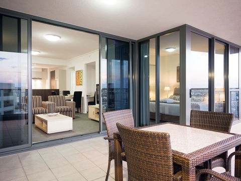 Oaks Aurora - Accommodation NT 2