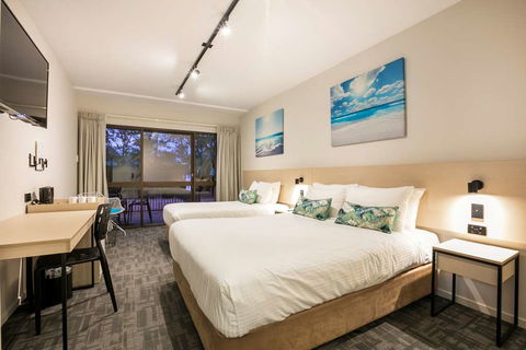 Kawana Waters Hotel By NightCap - Accommodation NT 2