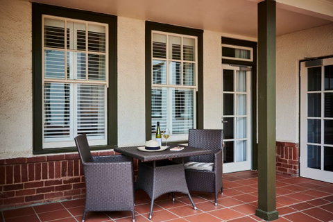 Hotel Kurrajong Canberra - Accommodation NT 1