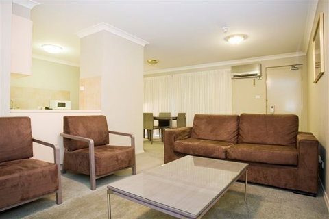 Pinnacle Apartments - Accommodation NT 2