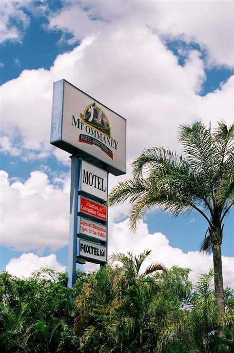 Mount Ommaney Hotel Apartments - Accommodation NT 0