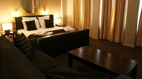 The Clarendon Hotel - Accommodation NT 1