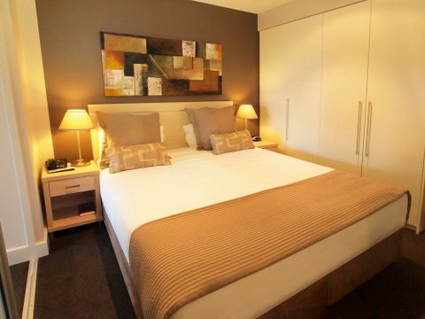Oaks Pier Plaza - Accommodation NT 2