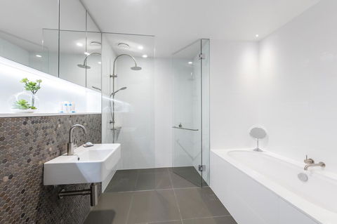 Vibe Hotel Canberra - NT Tourism 9