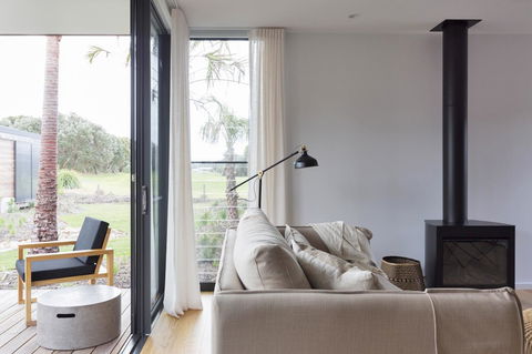 Bangalay Luxury Villas - Accommodation NT 5