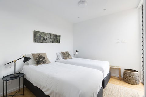 Bangalay Luxury Villas - Accommodation NT 28