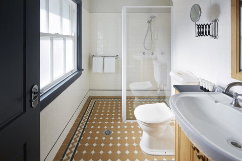 Brassey Hotel - Managed By Doma Hotels - Accommodation NT 10