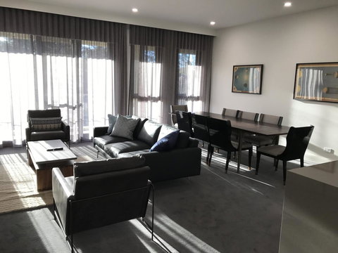 Knightsbridge Canberra - Accommodation NT 33