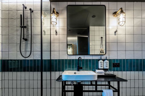 Ovolo Nishi - Accommodation NT 12