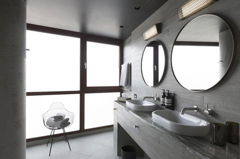 Ovolo Nishi - Accommodation NT 13