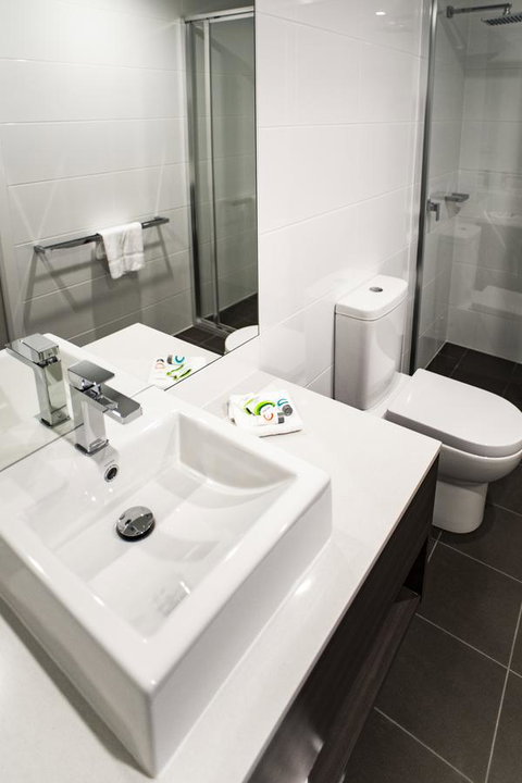 Leumeah Lodge - Accommodation NT 9