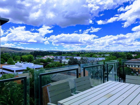 Staying Places - The Avenue - Accommodation NT 17