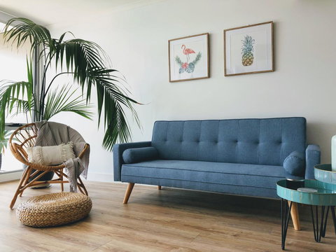 Staying Places - The Avenue - Accommodation NT 11