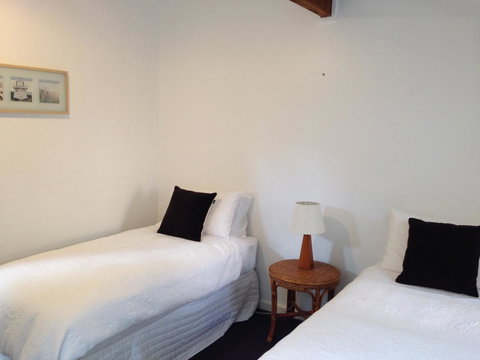 Beach Huts Middleton - NT Tourism 3