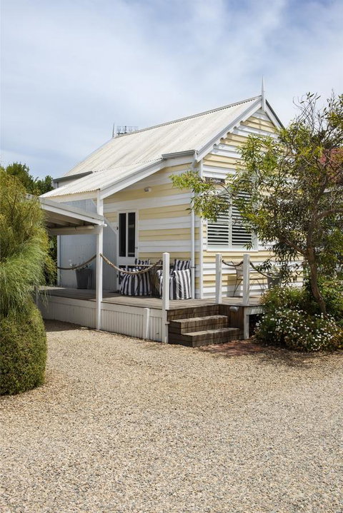 Beach Huts Middleton - NT Tourism 9