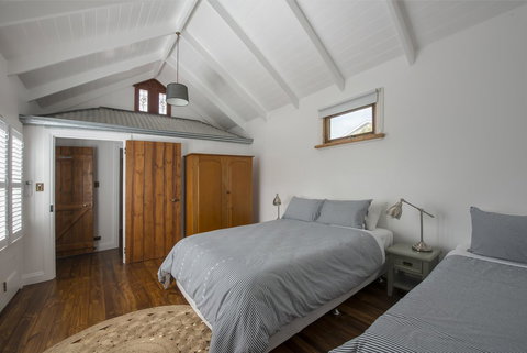 Beach Huts Middleton - NT Tourism 5