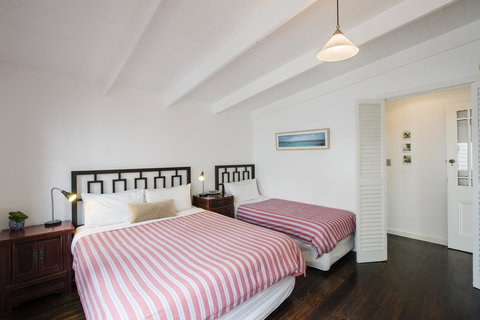 Beach Huts Middleton - NT Tourism 4