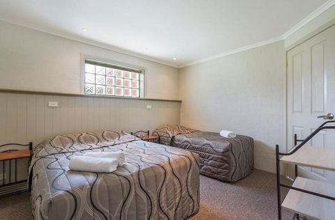 Heritage House Motel & Units - Accommodation NT 19
