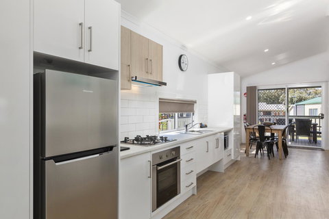 Victor Harbor Holiday Park - Accommodation NT 16