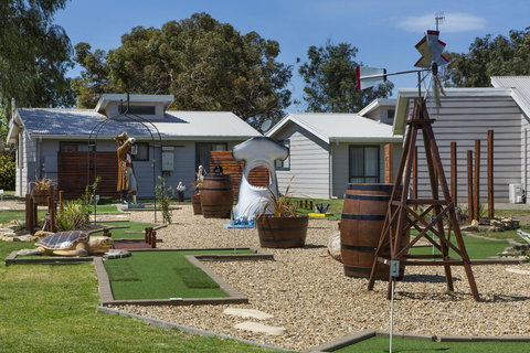 Victor Harbor Holiday Park - Accommodation NT 4