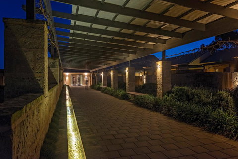 The Louise - Accommodation NT 27