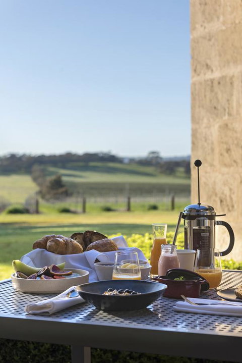 The Louise - Accommodation NT 14