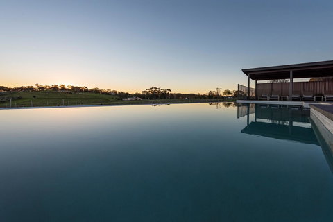 The Louise - Accommodation NT 43