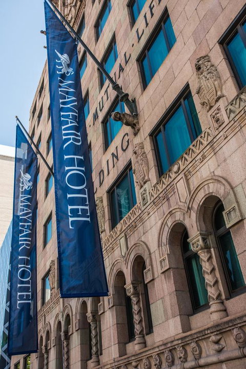 Mayfair Hotel - Accommodation NT 21