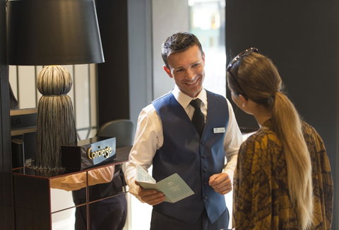 Mayfair Hotel - Accommodation NT 28
