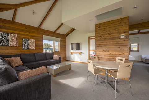 The Retreat West Beach Parks - Accommodation NT 21