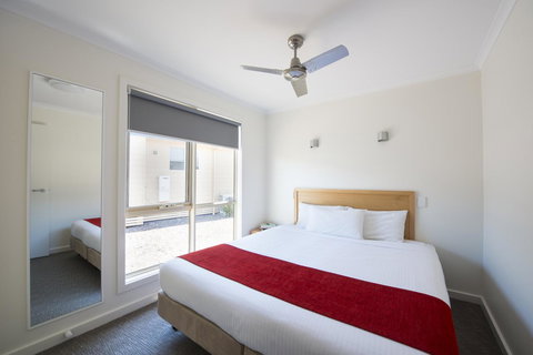 The Retreat West Beach Parks - Accommodation NT 17