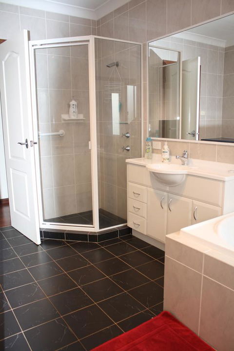 Serenity On Narrabeen Beach - 1Bdr Beachside Retreat - Accommodation NT 5