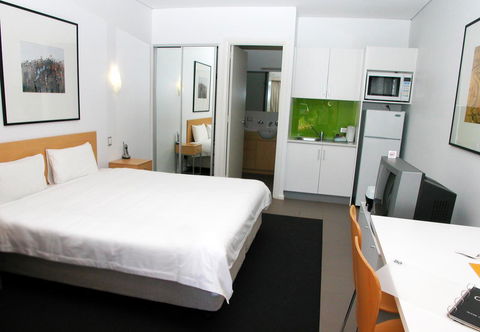 Majestic Oasis Apartments - Accommodation NT 11