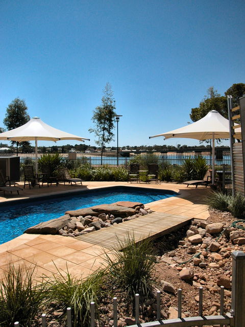 Majestic Oasis Apartments - Accommodation NT 8