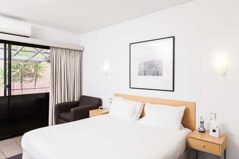 Majestic Oasis Apartments - Accommodation NT 30