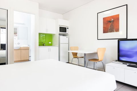 Majestic Oasis Apartments - Accommodation NT 24